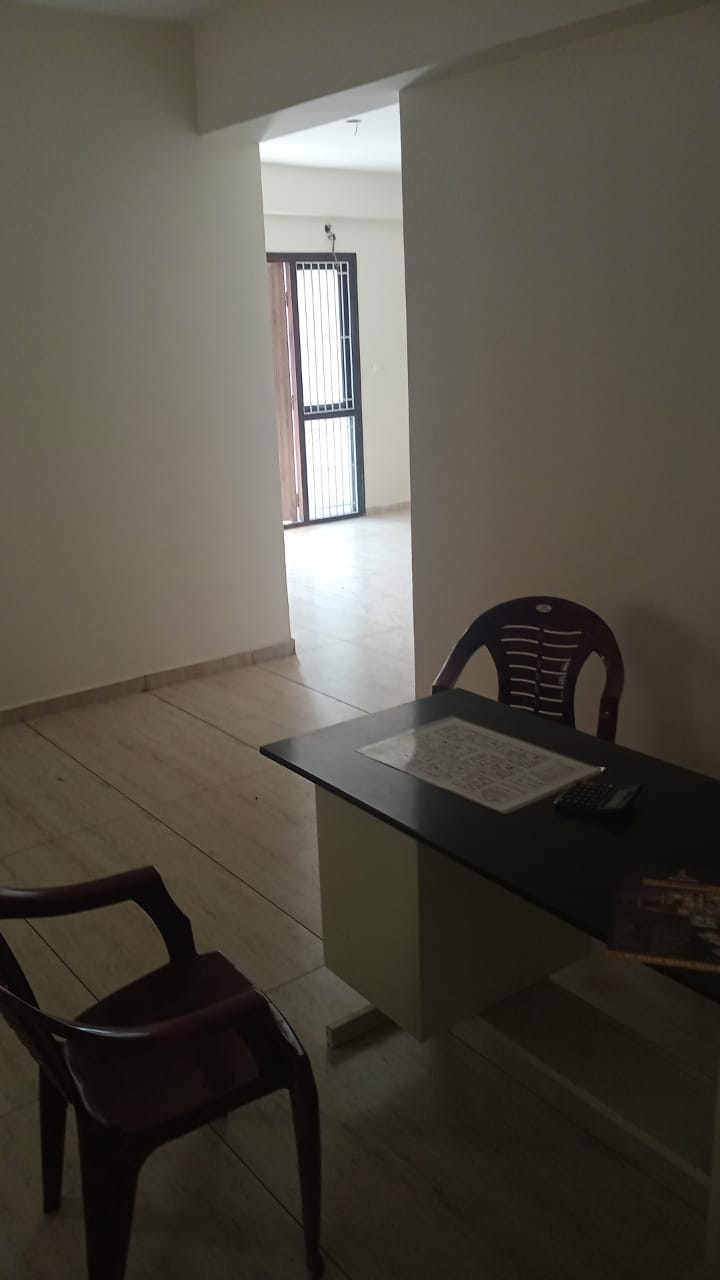 3 bhk flat for sale in Hi